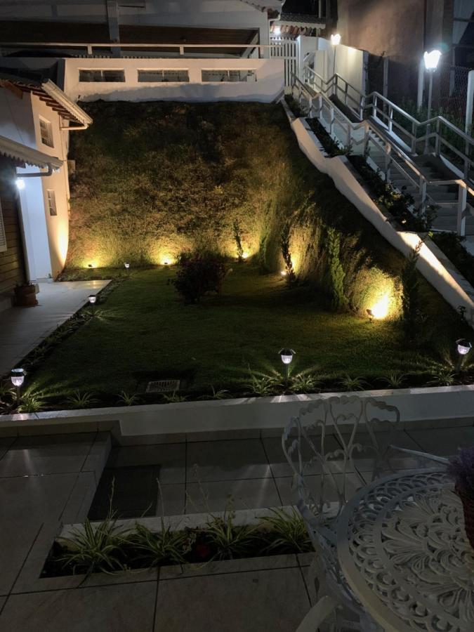 Casa centro Capivari 700m distância Campos do Jordão Exterior foto